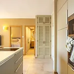 Апартаменти Marina Paraiso Retreat *