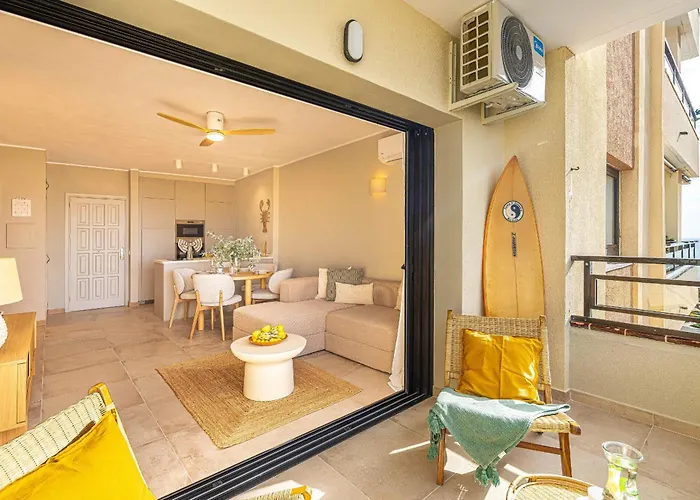 Marina Paraiso Retreat Адехе