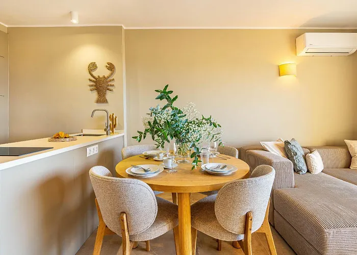 Marina Paraiso Retreat Апартаменти