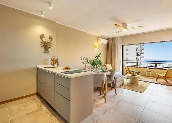 Marina Paraiso Retreat Апартаменти Адехе